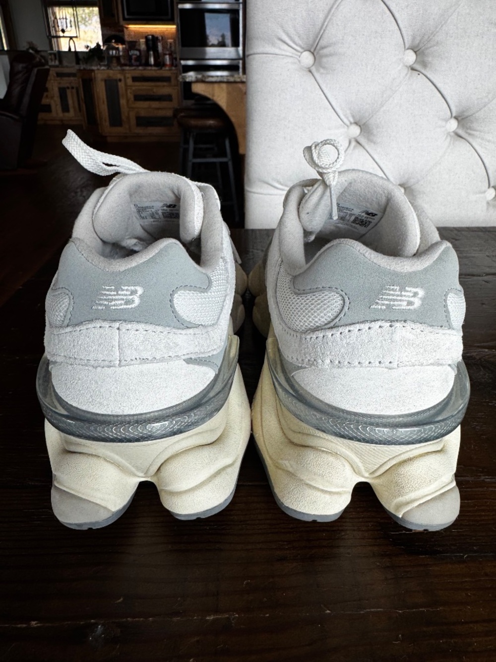 New Balance 9060 - Picture 3 of 4
